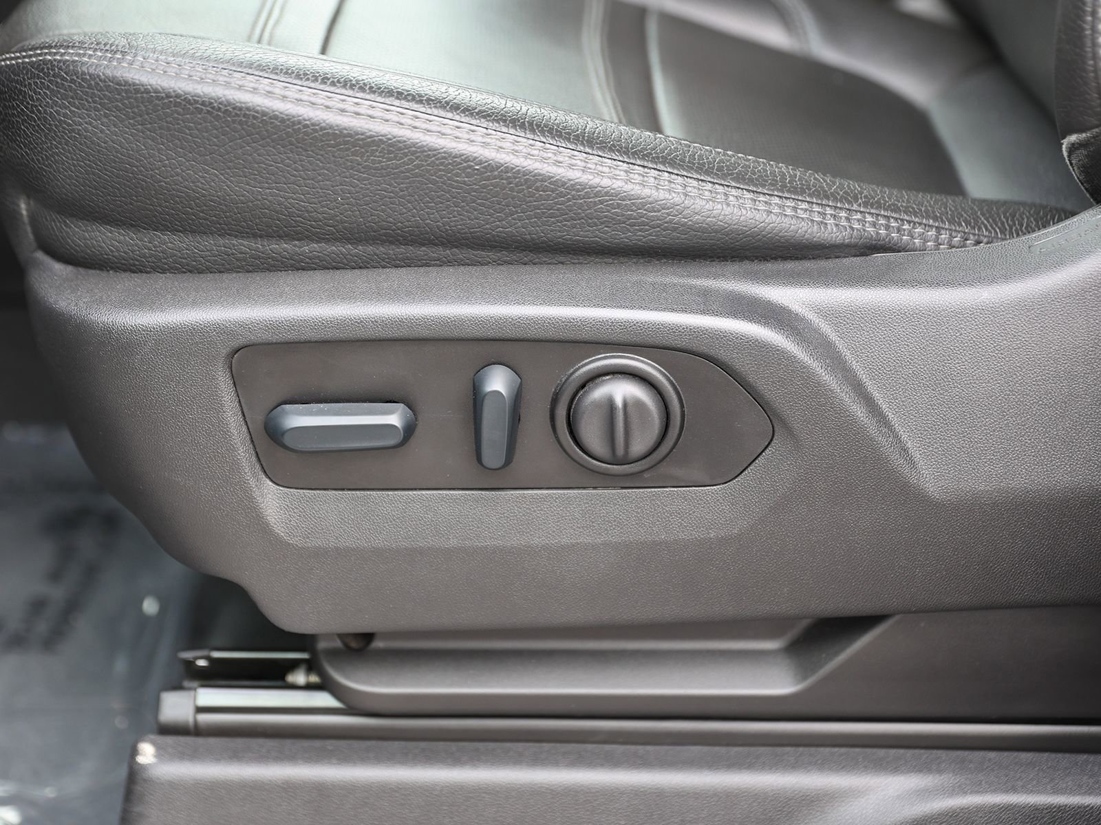 Used 2022 GMC Sierra 2500 Denali w/ Denali Ultimate Package image 23