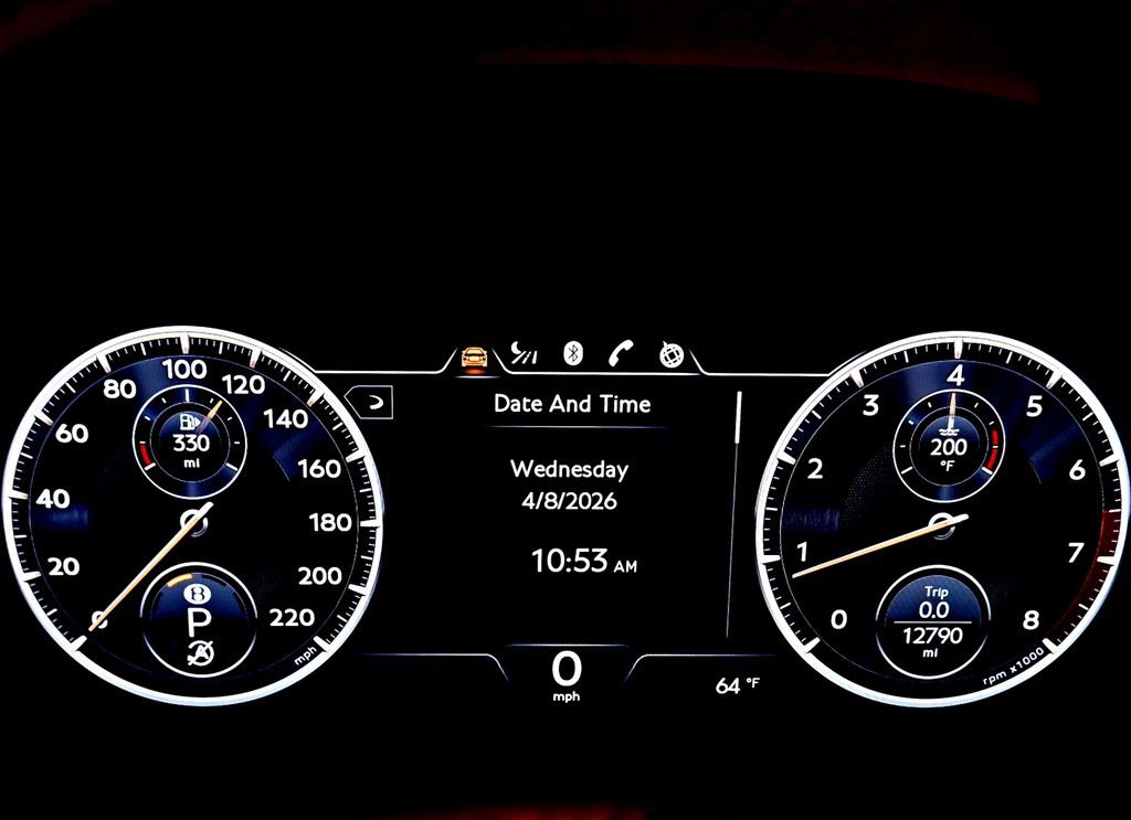 Used 2022 Bentley Flying Spur V8 image 36