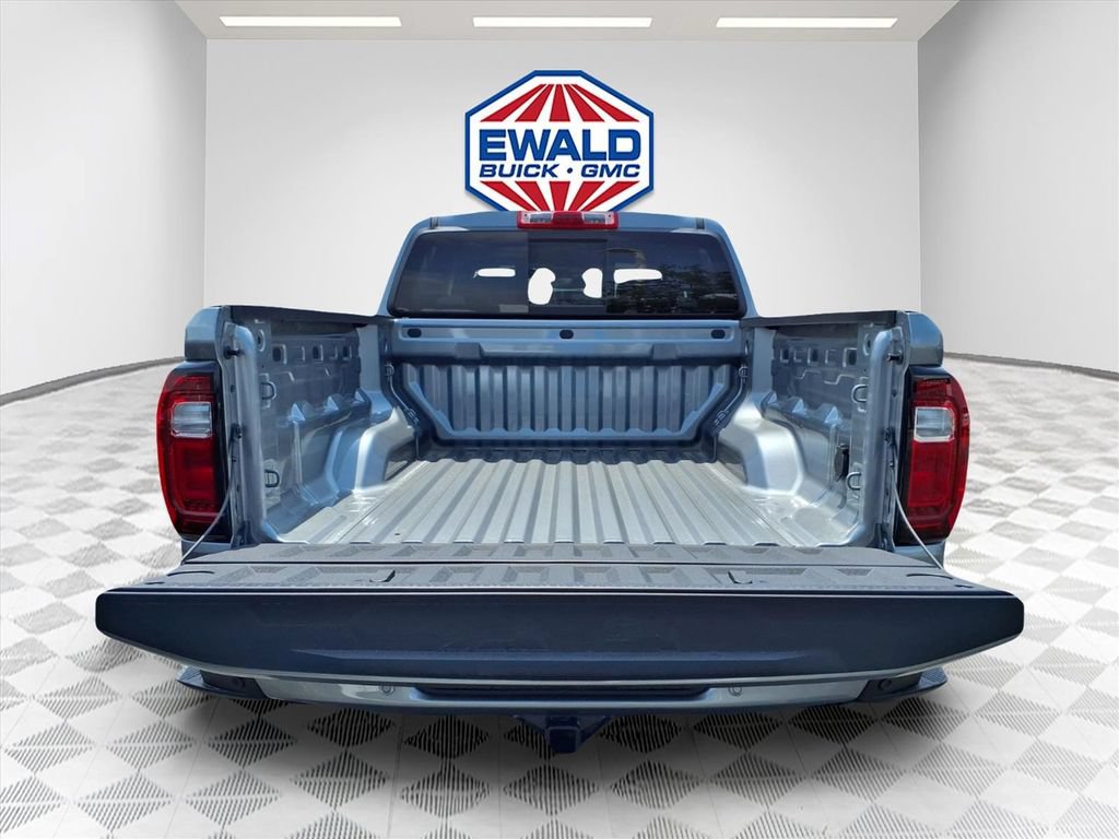 New 2026 GMC Canyon AT4 w/ AT4 Premium Package AWD/4WD image 7