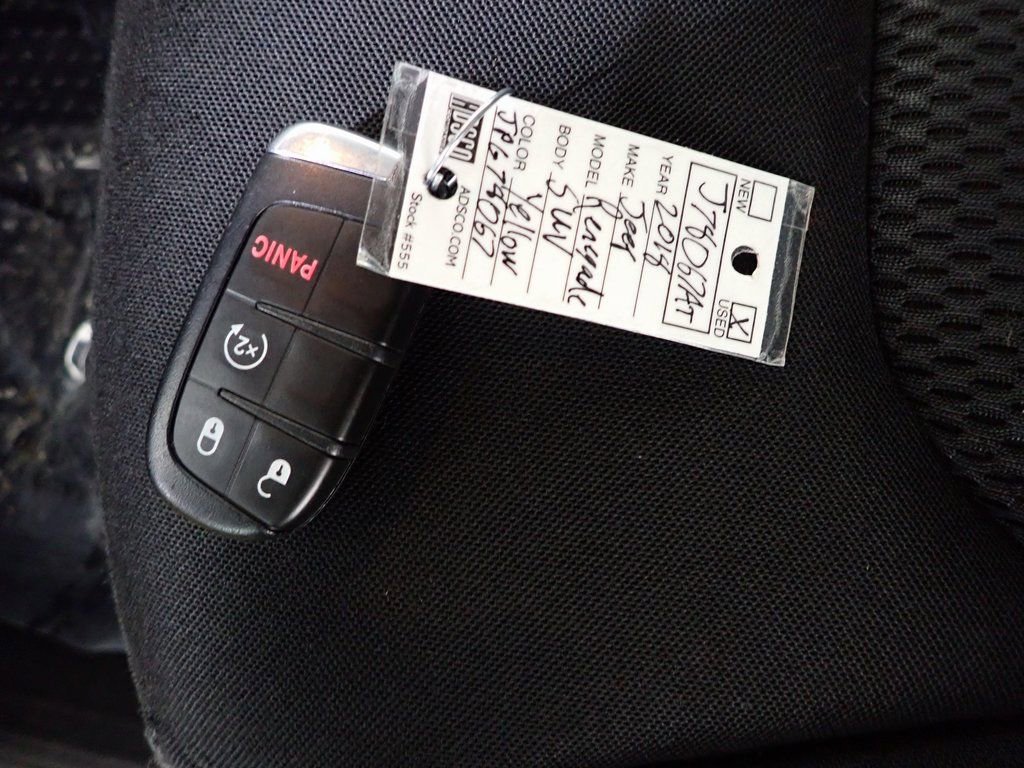 Used 2018 Jeep Renegade Altitude image 36