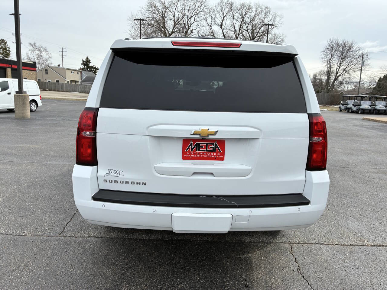 Used 2015 Chevrolet Suburban LT w/ Luxury Package AWD/4WD image 40