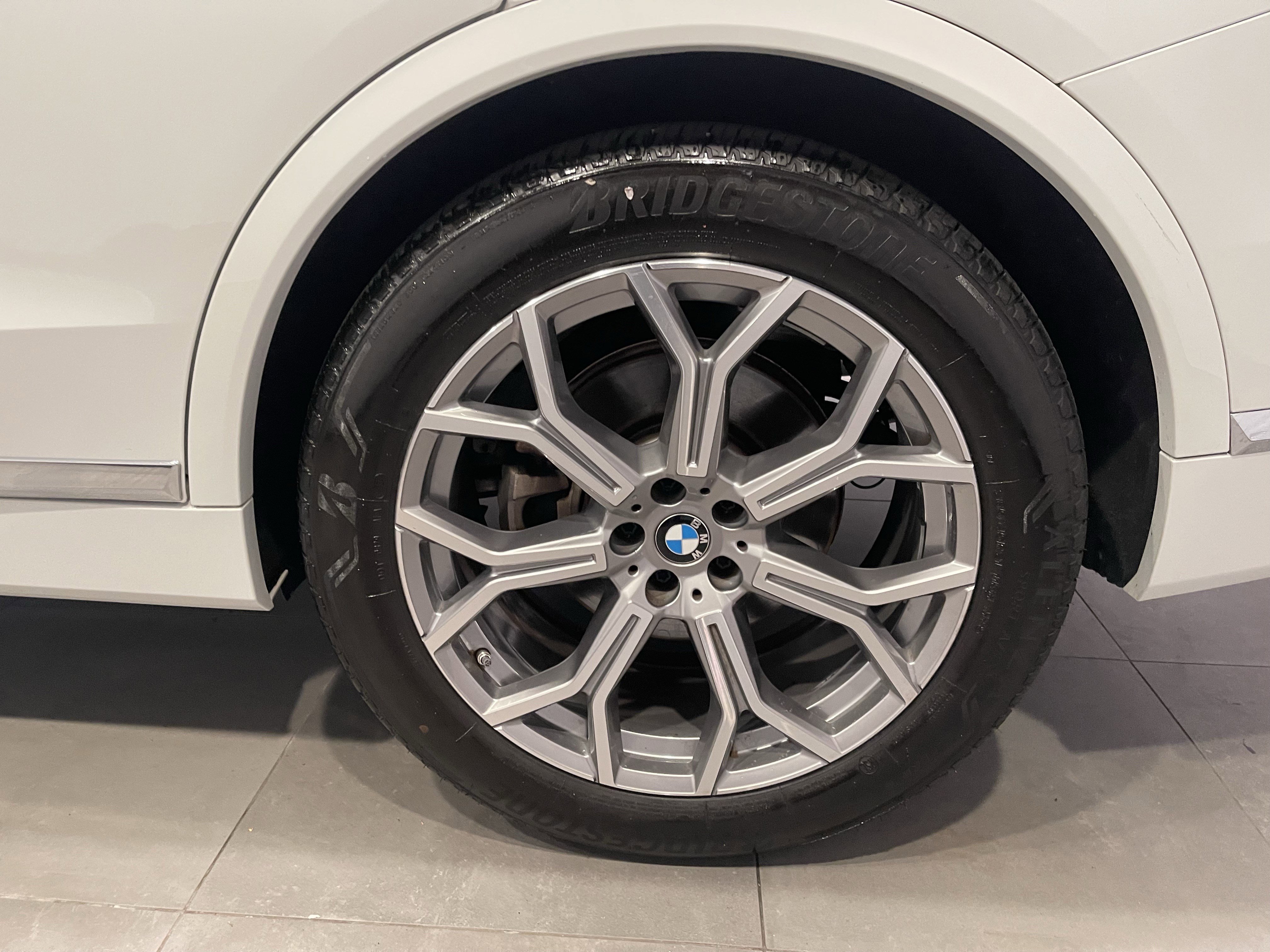 Certified 2024 BMW X7 xDrive40i w/ Premium Package AWD/4WD image 8