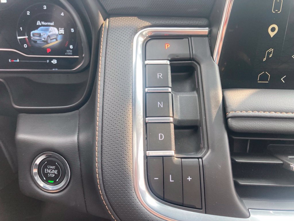 Certified 2023 GMC Yukon AT4 w/ LPO, Floor Liner Package AWD/4WD image 40