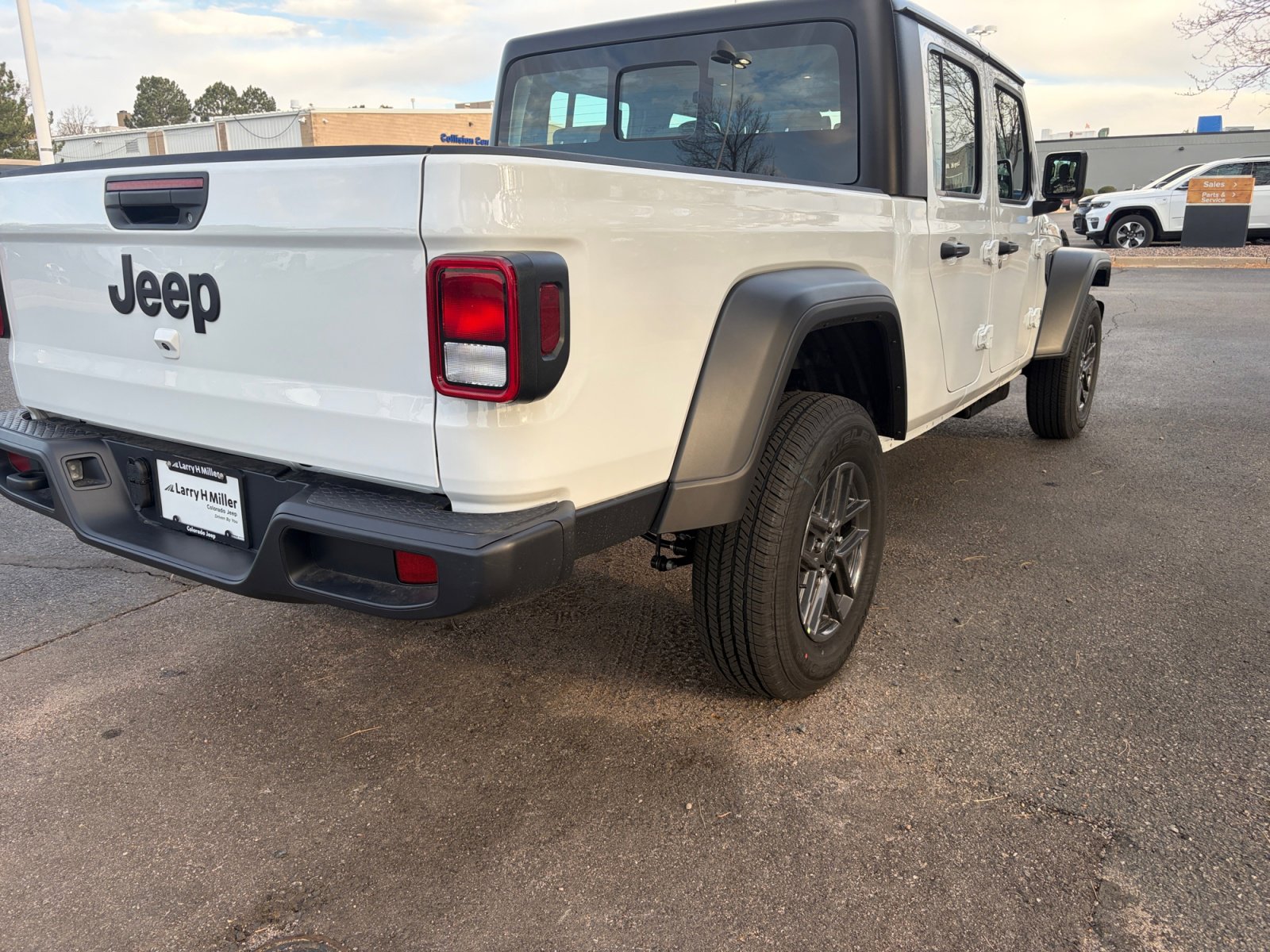 New 2026 Jeep Gladiator Sport AWD/4WD image 15