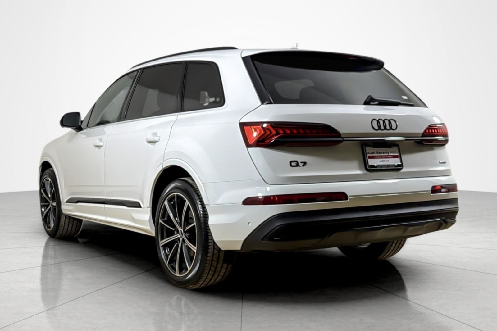 Used 2022 Audi Q7 3.0T Premium Plus AWD/4WD image 3