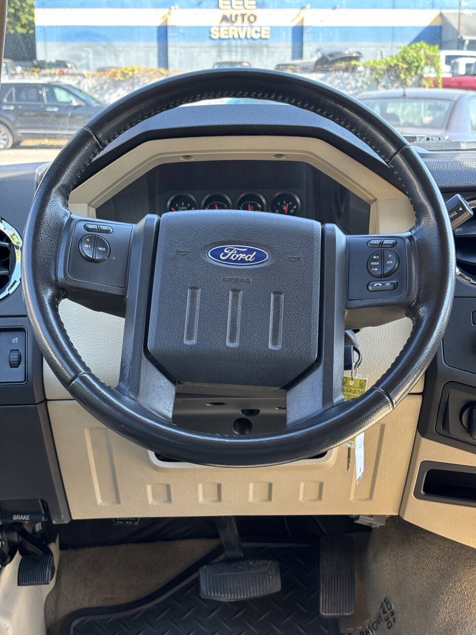 Used 2010 Ford F350 XLT AWD/4WD image 25