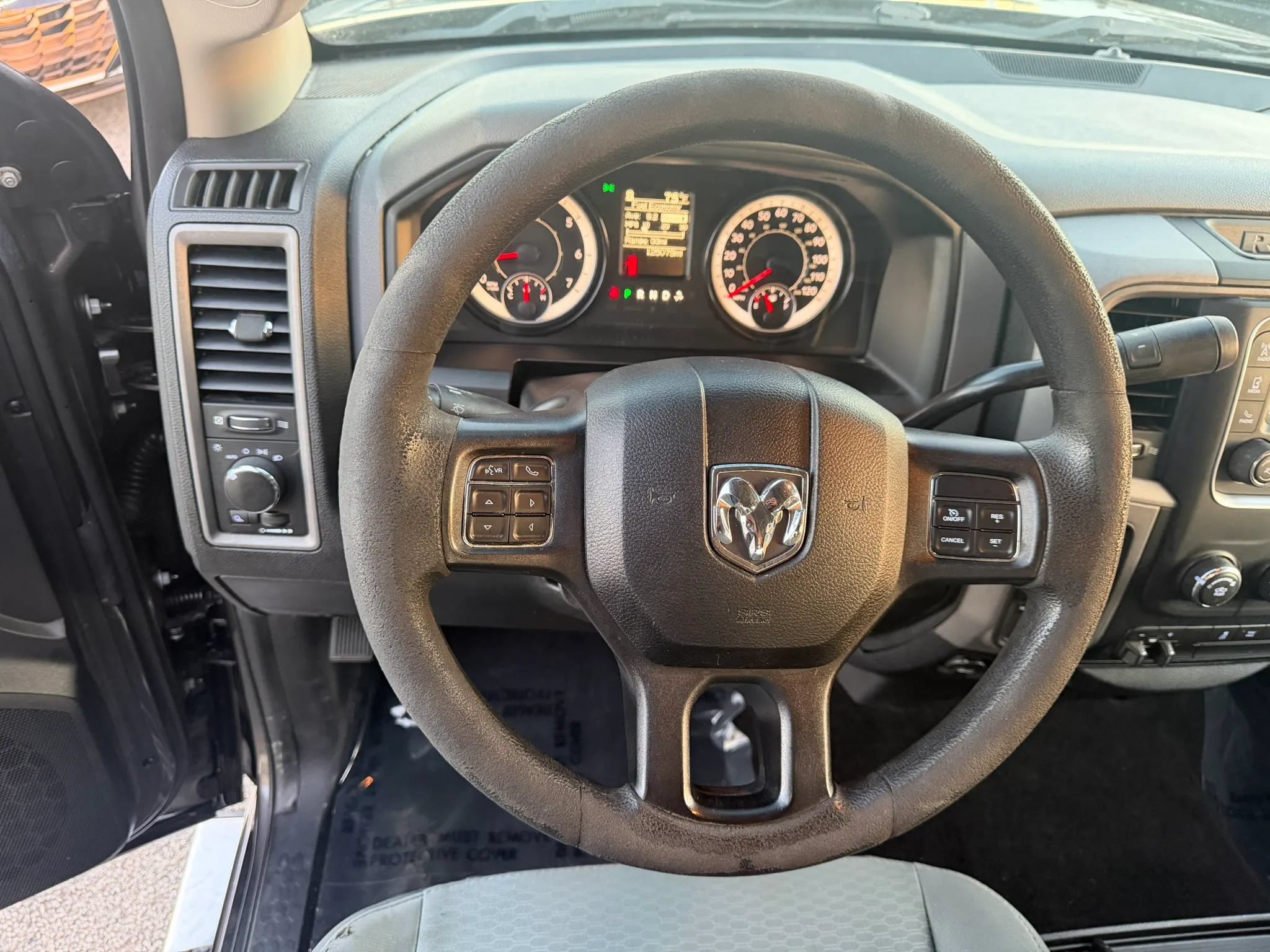 Used 2016 RAM 2500 Tradesman w/ Chrome Appearance Group AWD/4WD image 33
