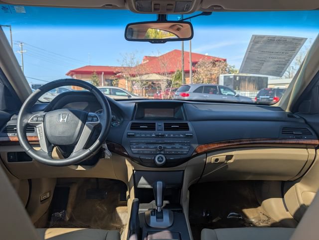 Used 2011 Honda Accord EX-L image 16