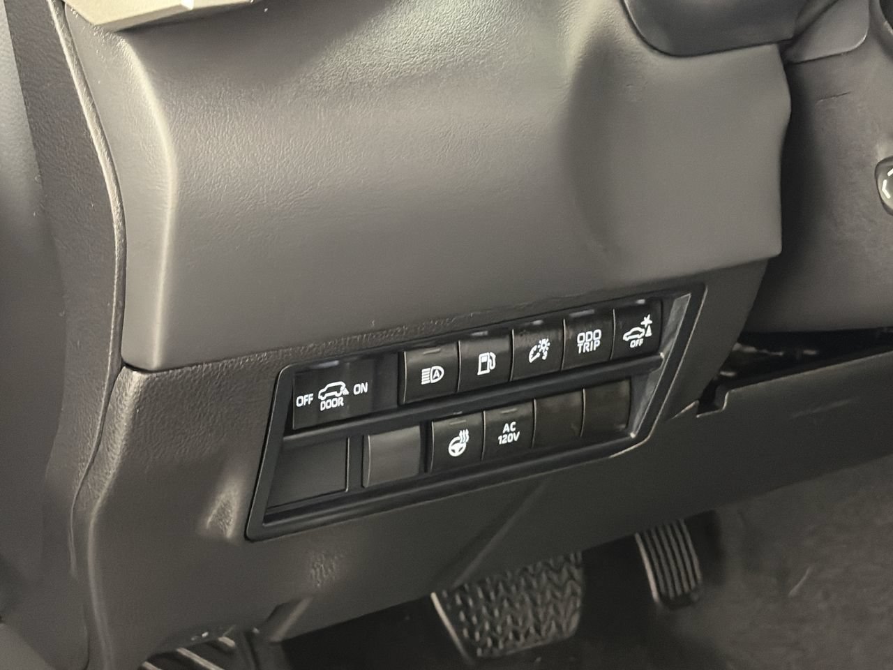 Used 2026 Toyota Sequoia Platinum AWD/4WD image 13