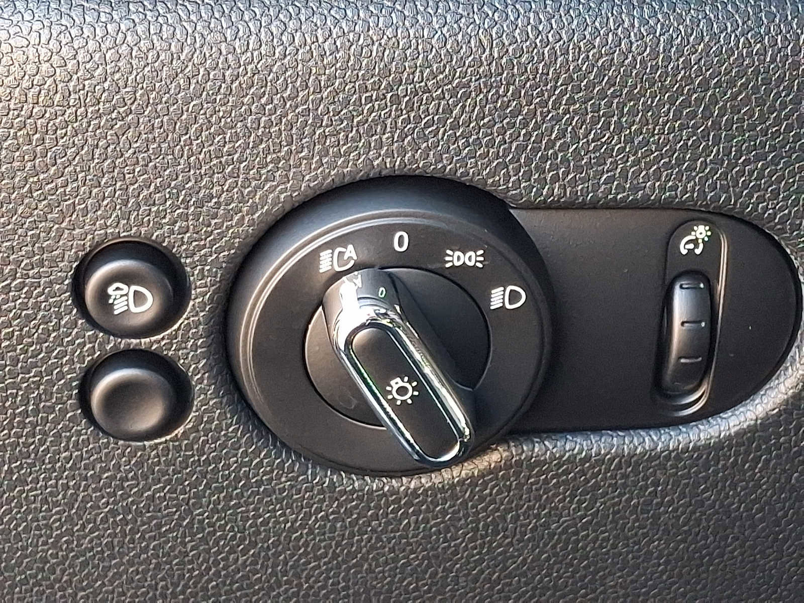 Certified 2024 MINI Cooper S image 25