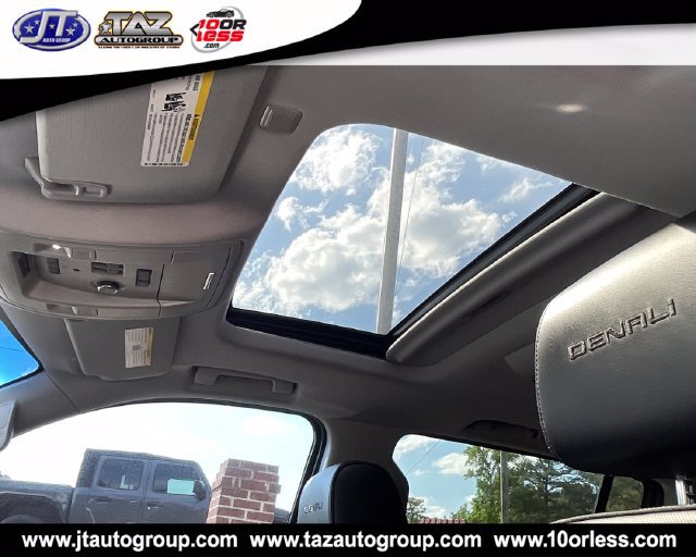 Used 2015 GMC Yukon XL Denali w/ Open Road Package RWD image 14