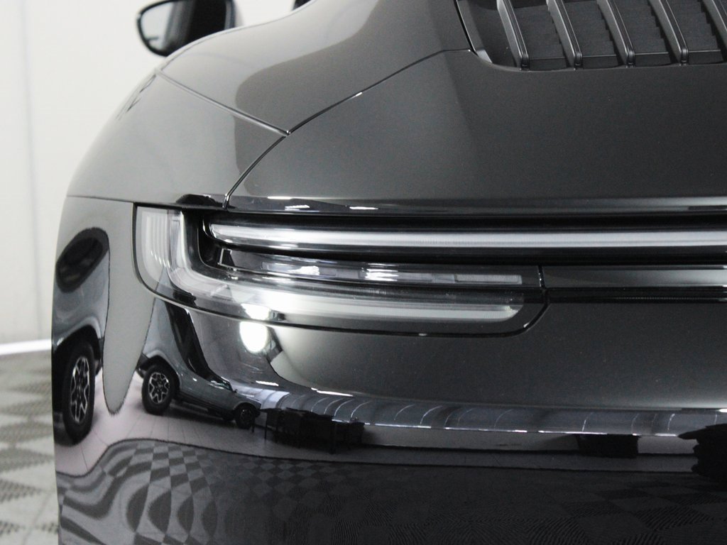 Used 2024 Porsche 911 Carrera GTS image 17