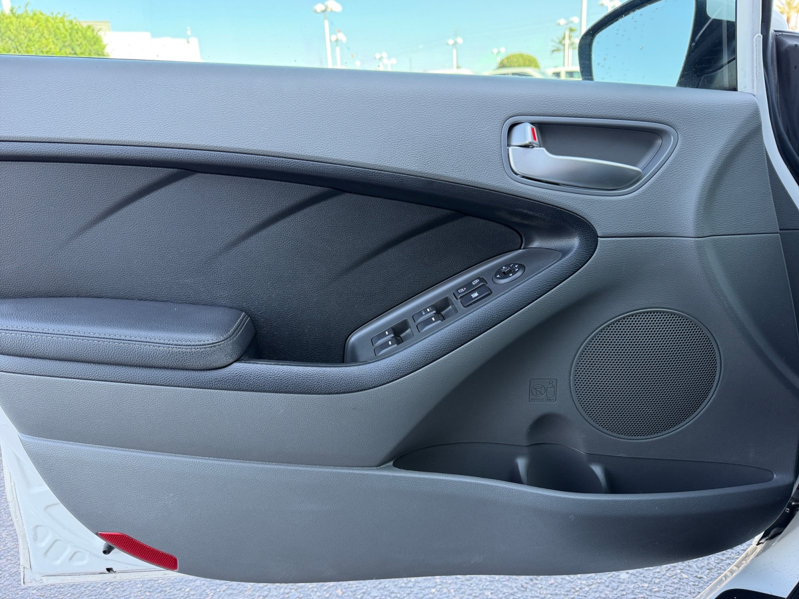Used 2017 Kia Forte LX FWD image 13