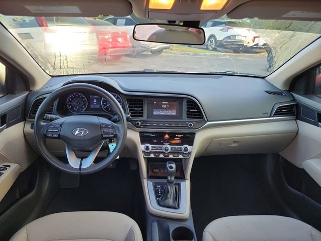 Used 2020 Hyundai Elantra SE image 23