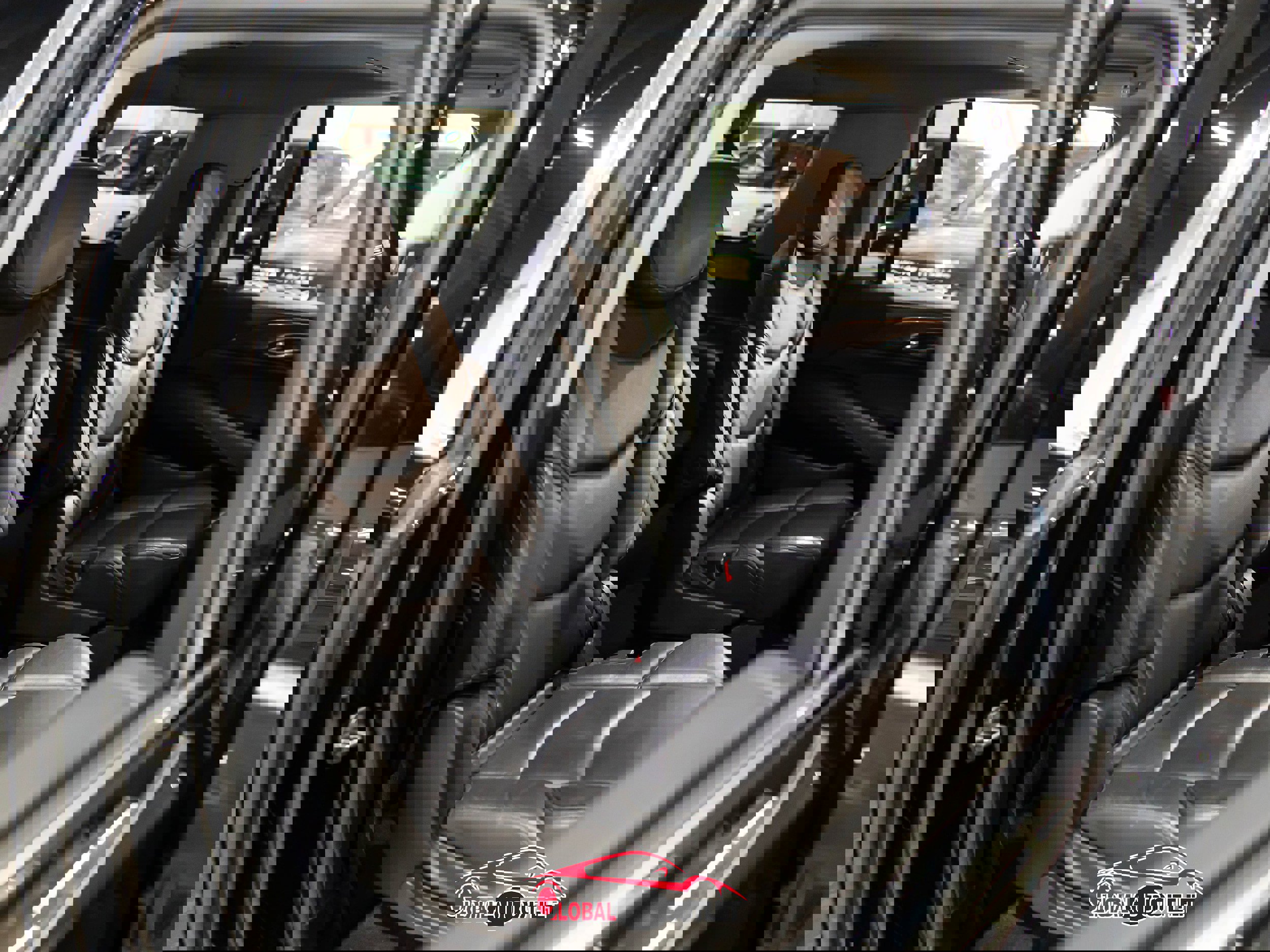 Used 2020 Cadillac Escalade ESV Luxury image 18