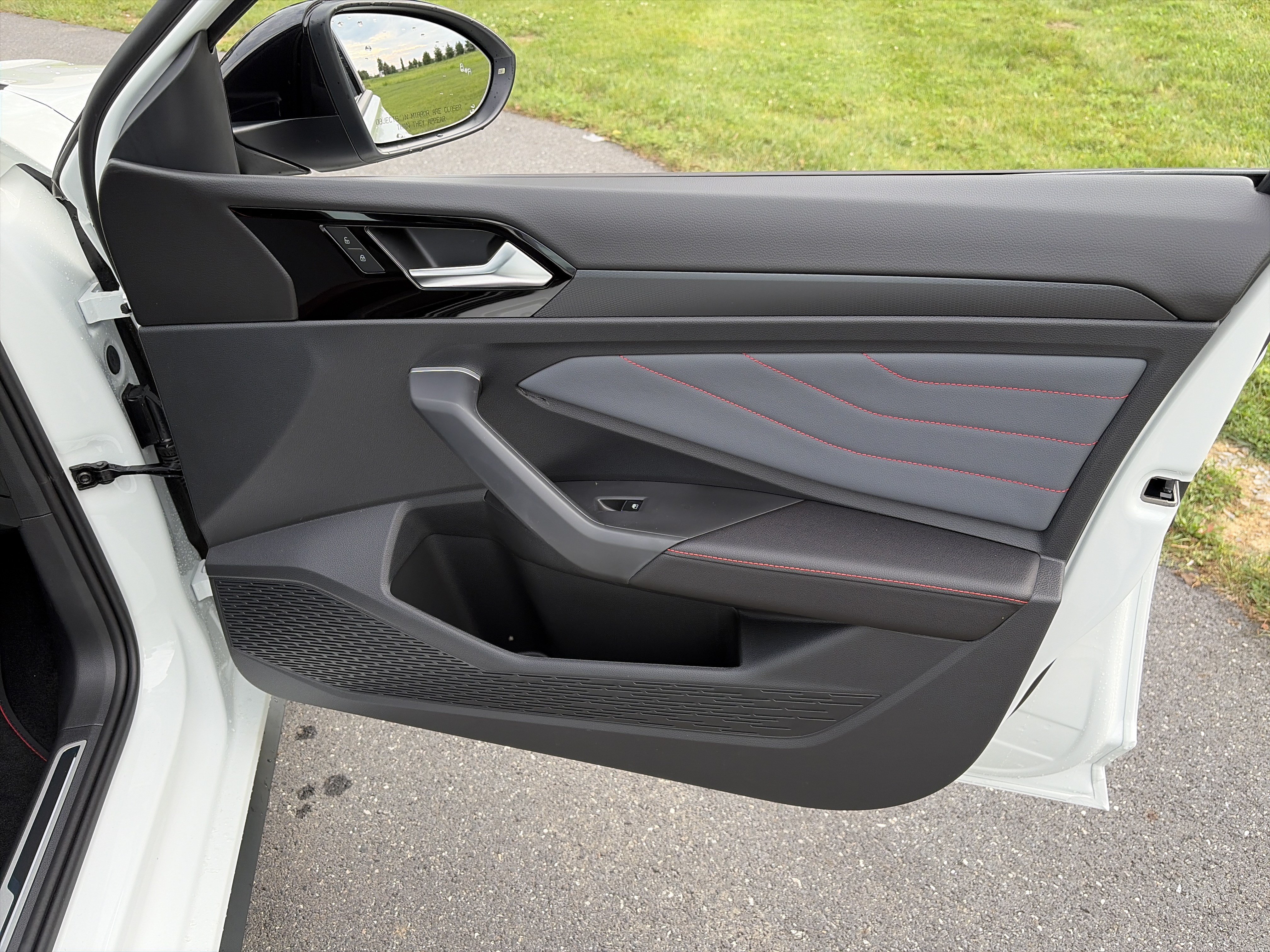 New 2027 Volkswagen Jetta GLI Autobahn FWD image 18