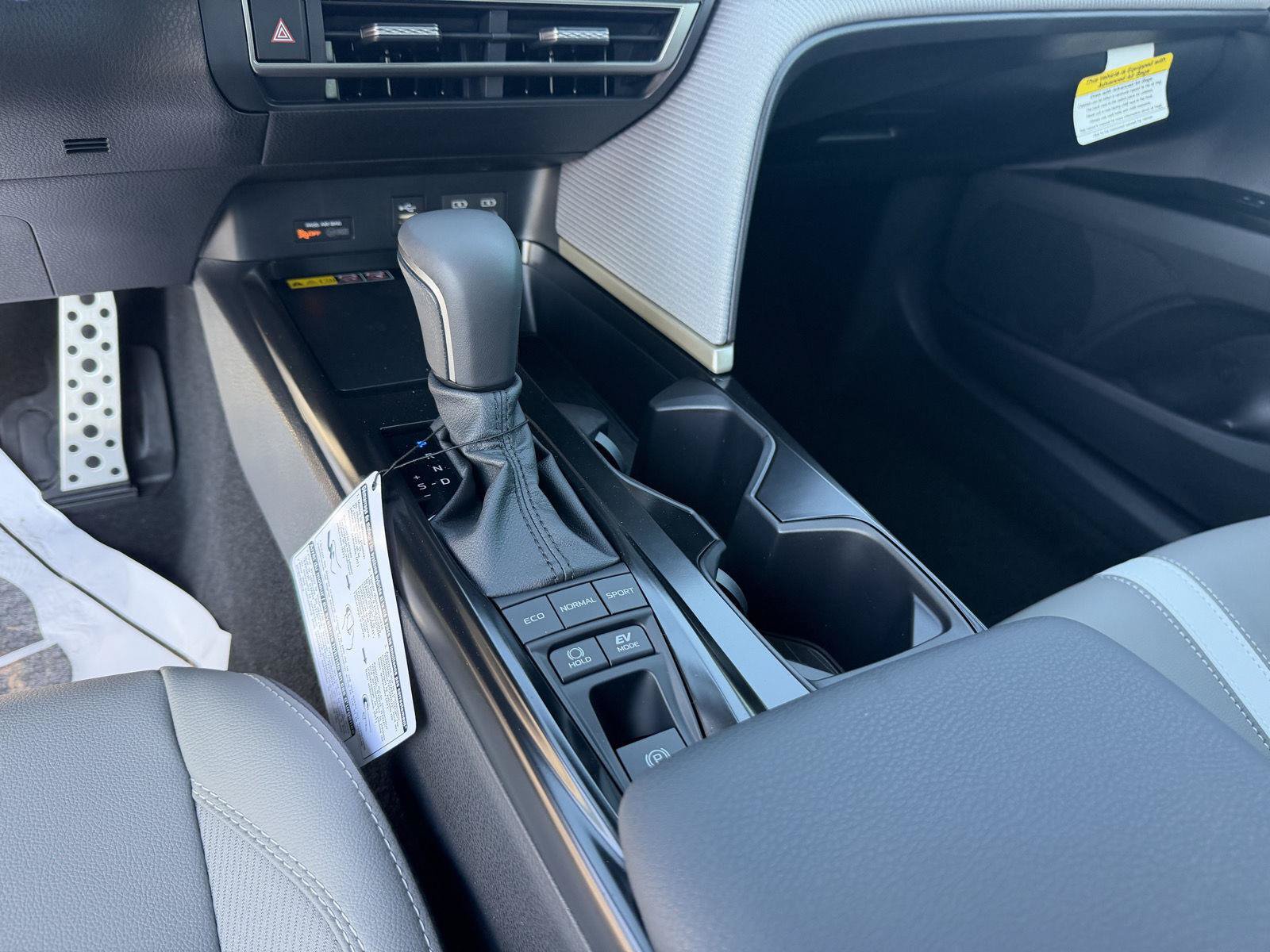 New 2026 Toyota Camry SE FWD image 33