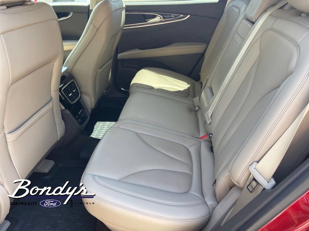 Used 2021 Lincoln Nautilus AWD w/ Equipment Group 101A image 11