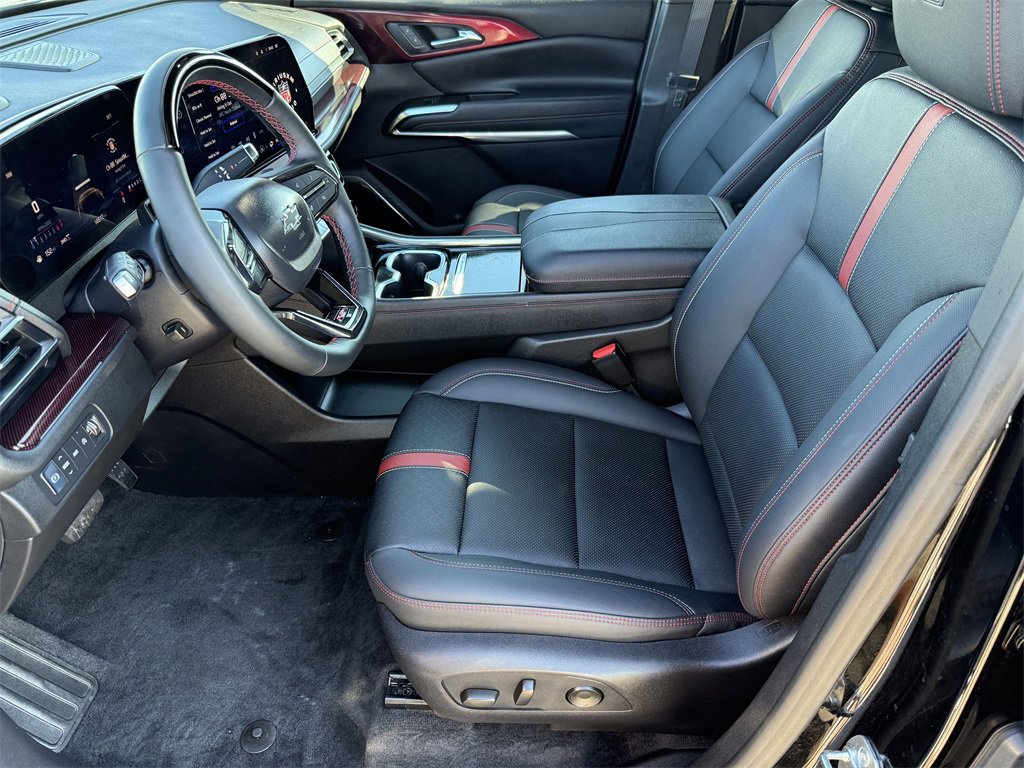 Used 2024 Chevrolet Traverse RS w/ LPO, Floor Liner Package image 10