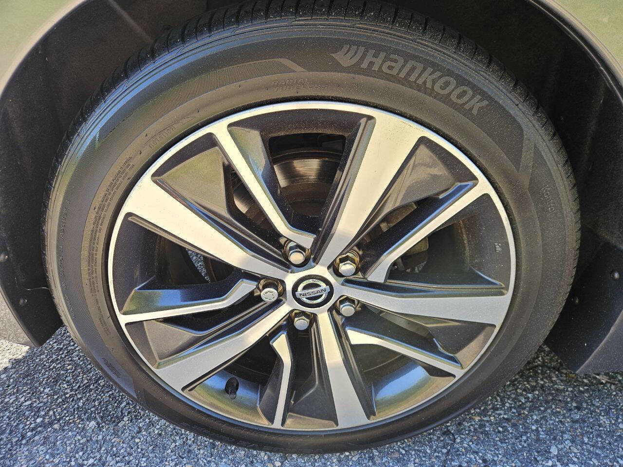 Used 2019 Nissan Maxima 3.5 SL w/ Floor Mat Group FWD image 32