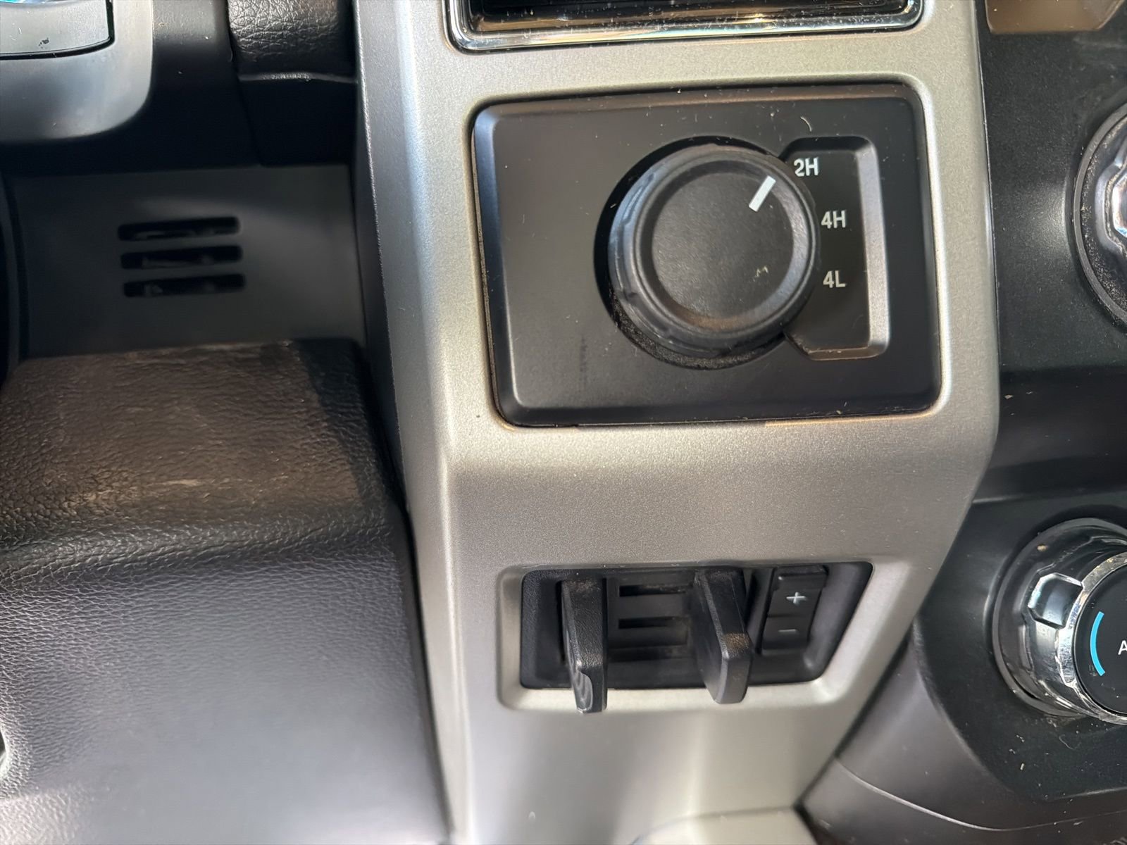Used 2019 Ford F250 Lariat w/ Lariat Value Package AWD/4WD image 17