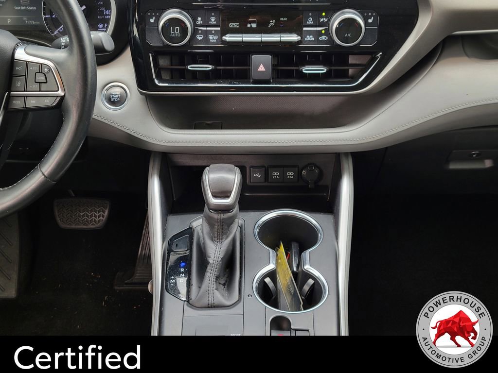 Used 2020 Toyota Highlander XLE FWD image 24