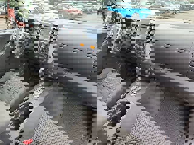 Used 2021 Nissan Frontier SV image 13