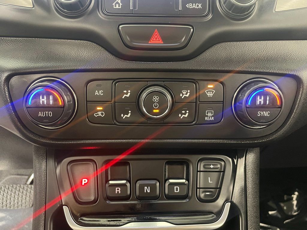 Used 2020 GMC Terrain SLT w/ Preferred Package image 21