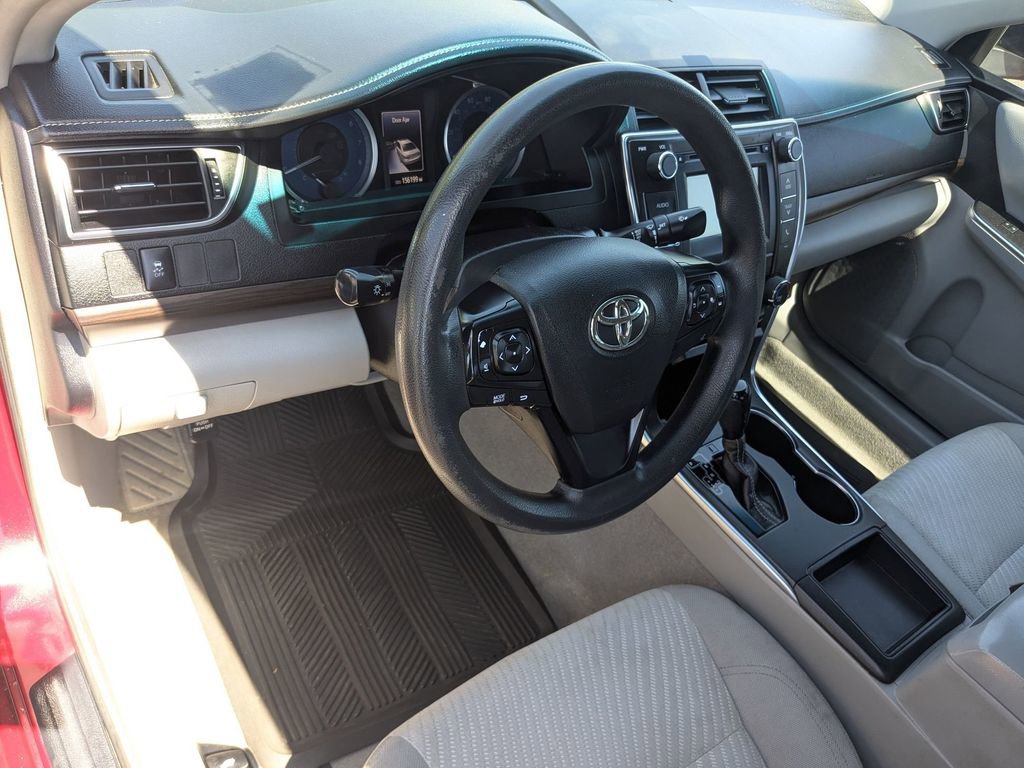 Used 2016 Toyota Camry LE FWD image 10
