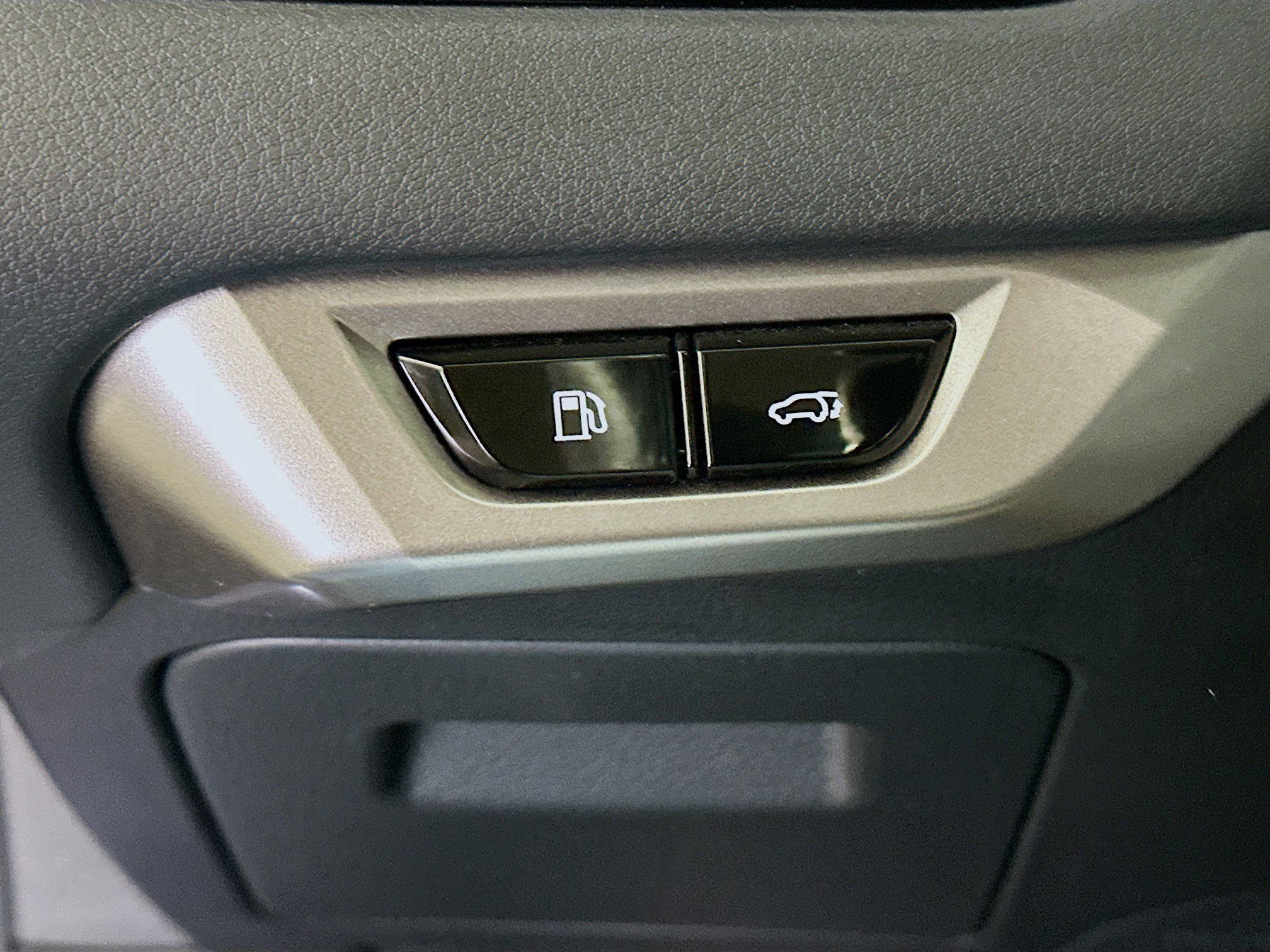 Used 2024 Lexus RX 350 Premium w/ Accessory Package (Z1) image 17