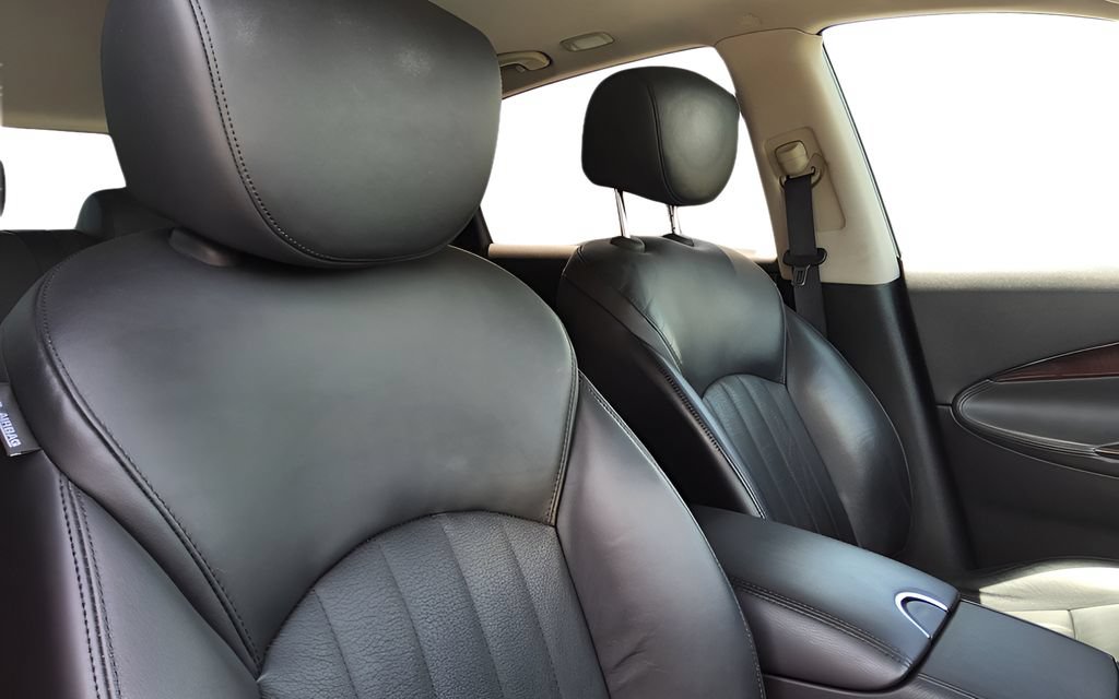 Used 2016 INFINITI QX50 2WD w/ Premium Plus Package image 40