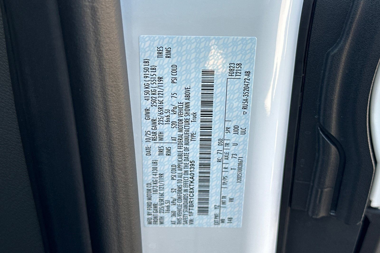 New 2026 Ford Transit 250 148 Medium Roof w/ Load Area Protection Package image 26