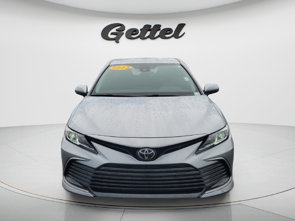 Used 2023 Toyota Camry LE FWD image 2