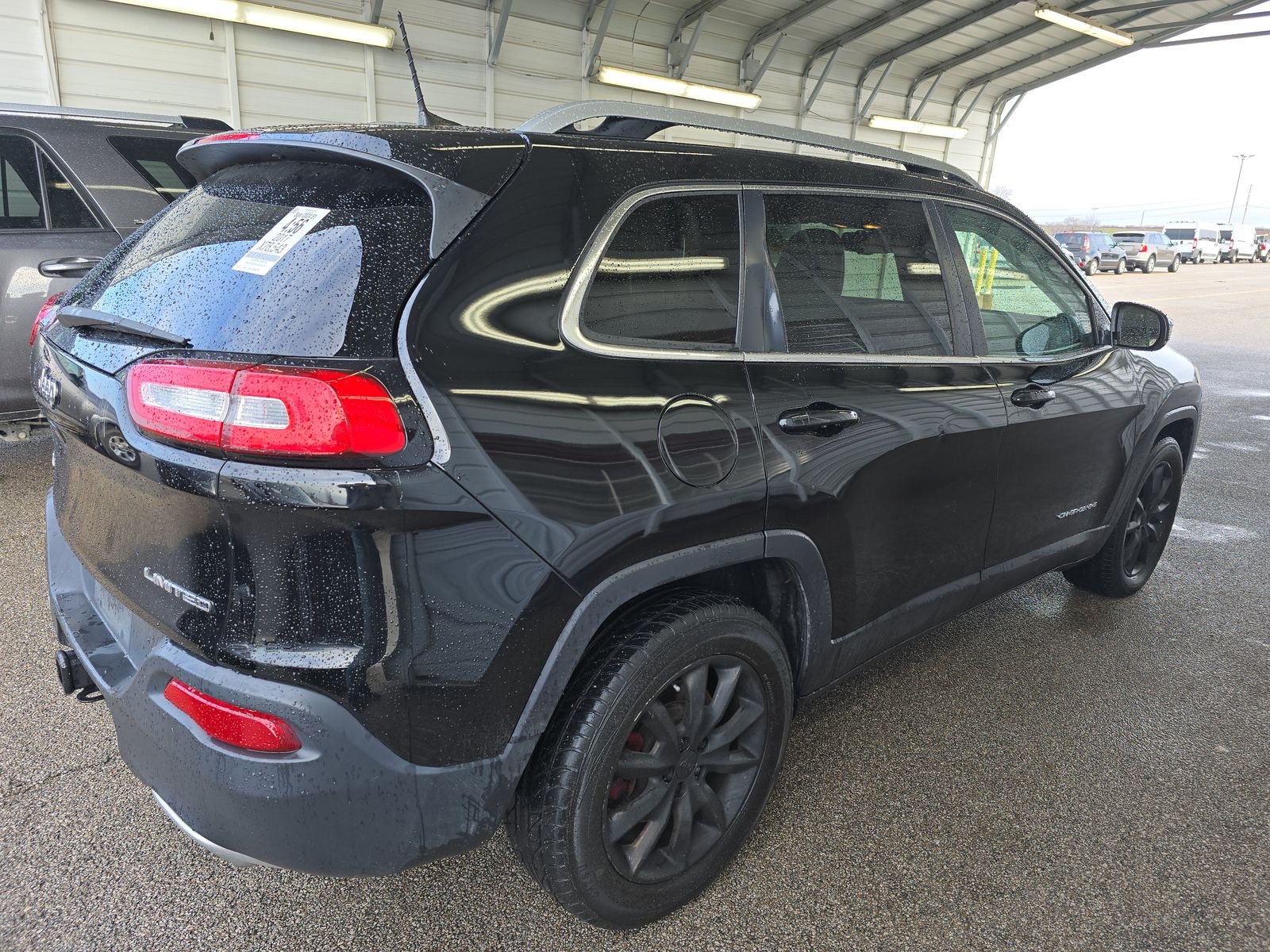 Used 2017 Jeep Cherokee Limited w/ Trailer Tow Group AWD/4WD image 5