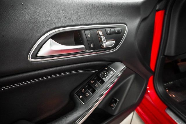 Used 2019 Mercedes-Benz CLA 250 4MATIC image 12