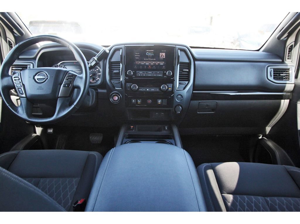 Used 2024 Nissan Titan SV w/ SV Bronze Edition Package image 12