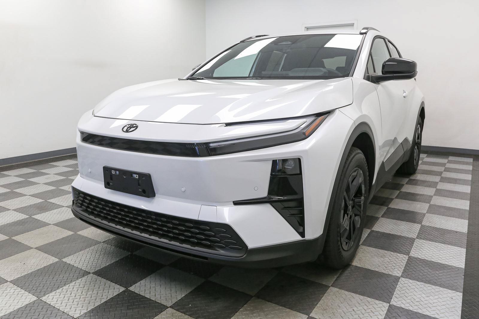 New 2026 Toyota C-HR AWD/4WD image 4