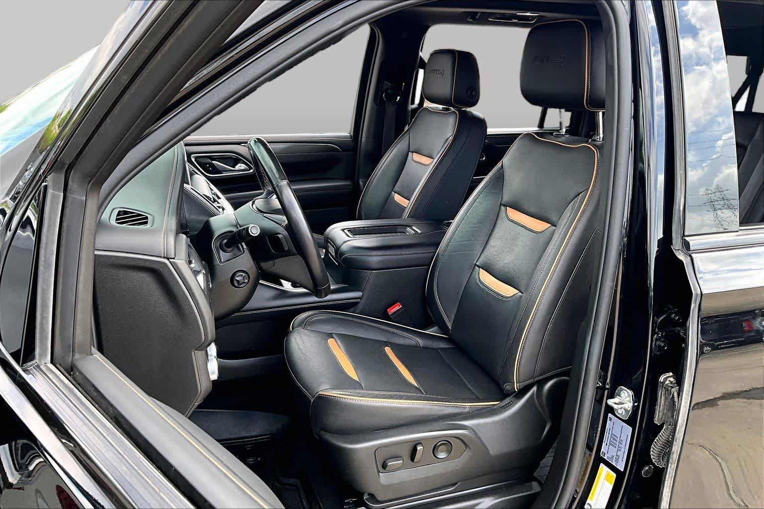 Used 2022 GMC Yukon XL AT4 AWD/4WD image 8