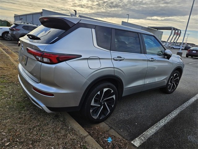 Used 2024 Mitsubishi Outlander SE image 10