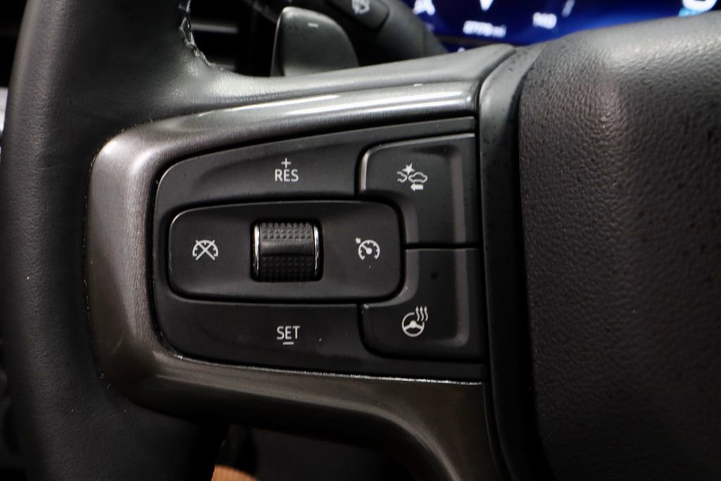 Used 2023 Chevrolet Silverado 1500 High Country w/ High Country Premium Package AWD/4WD image 25
