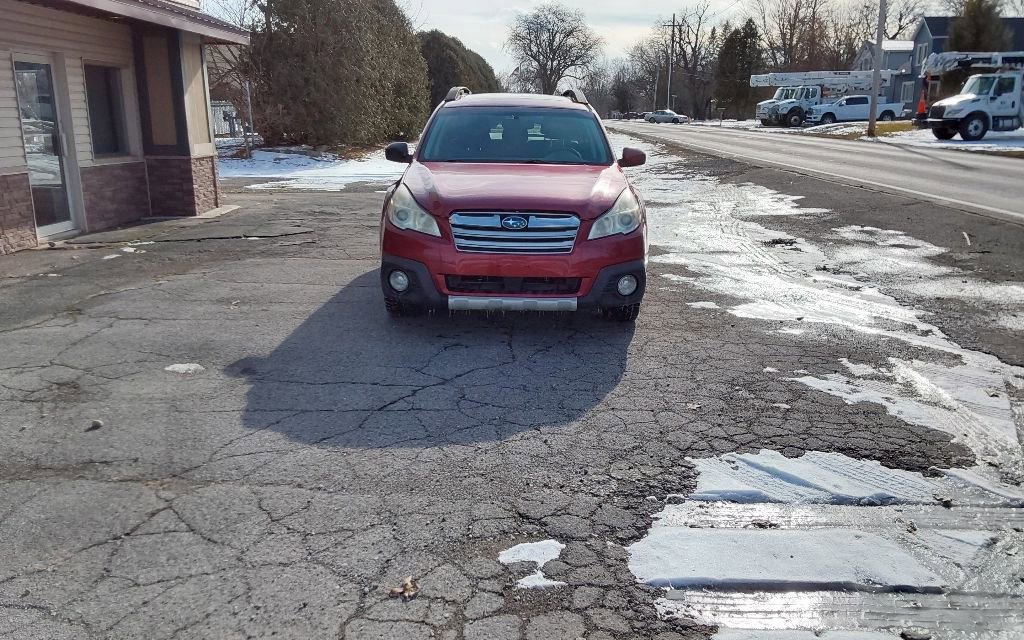 Used 2013 Subaru Outback 2.5i Limited w/ Moonroof Pkg image 3