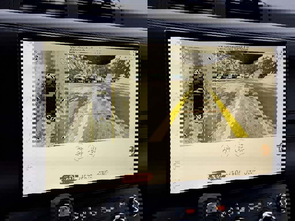 New 2026 Land Rover Defender 110 X-Dynamic SE image 22