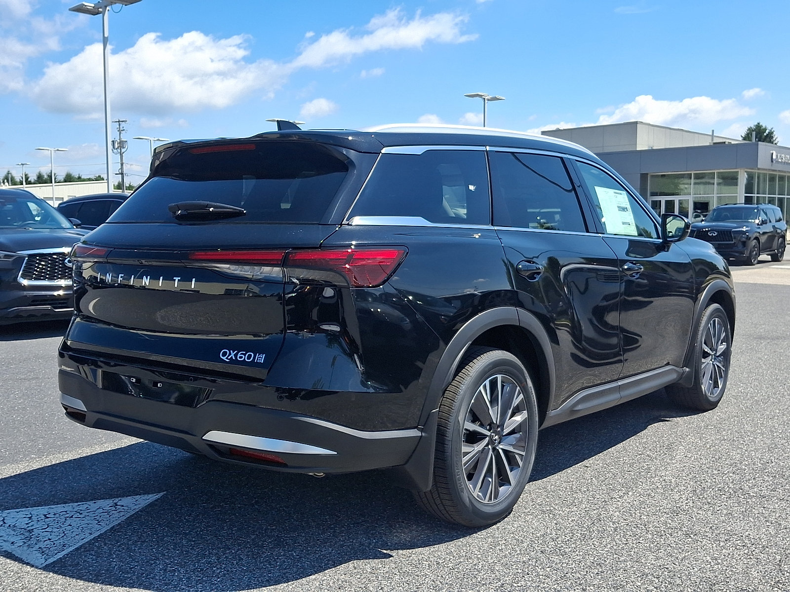 New 2027 INFINITI QX60 Luxe w/ Cargo Package AWD/4WD image 4