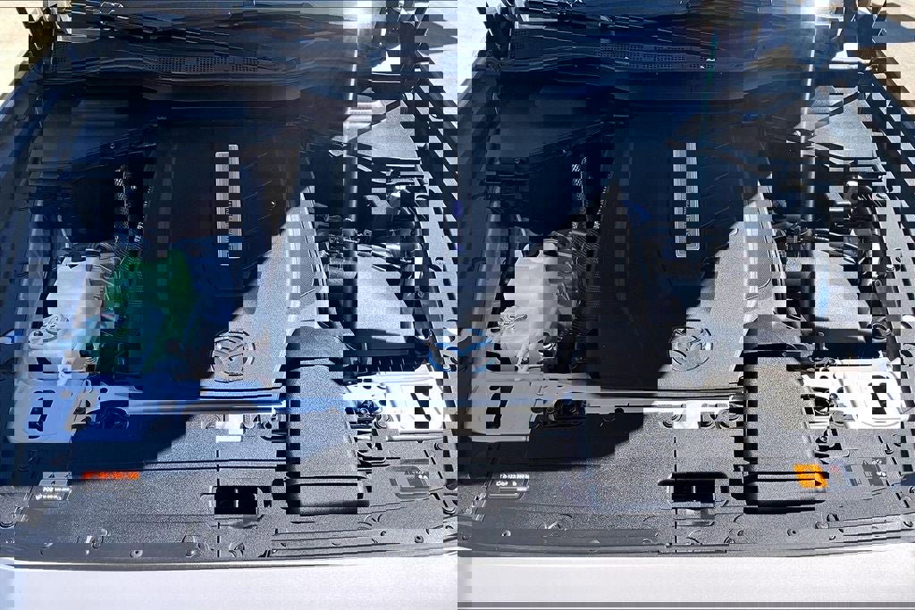 Used 2024 MAZDA CX-90 Plug-In Hybrid w/ Premium Pkg image 9