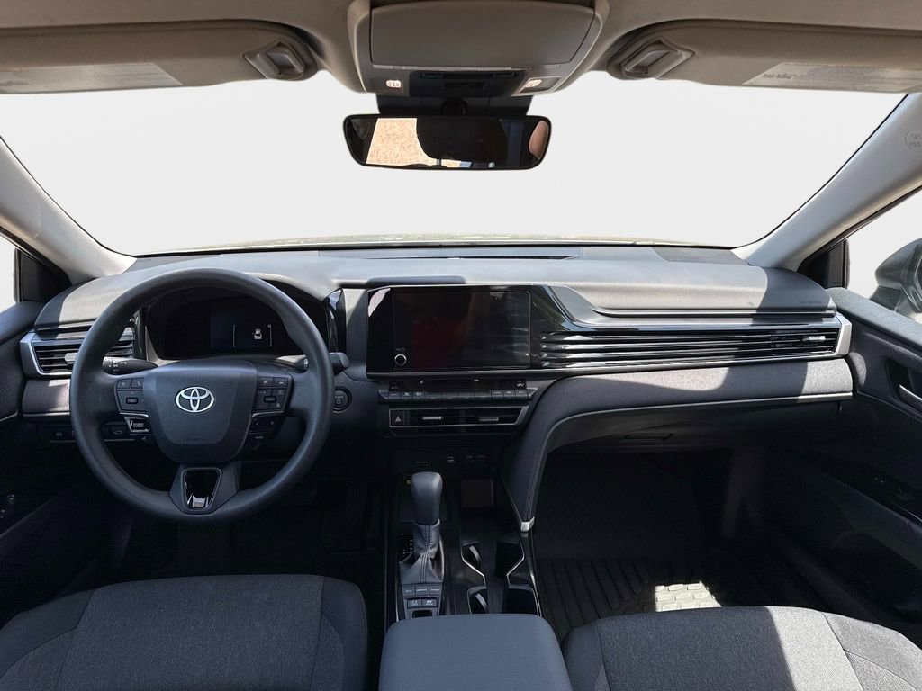 Used 2025 Toyota Camry LE w/ Convenience Package image 16