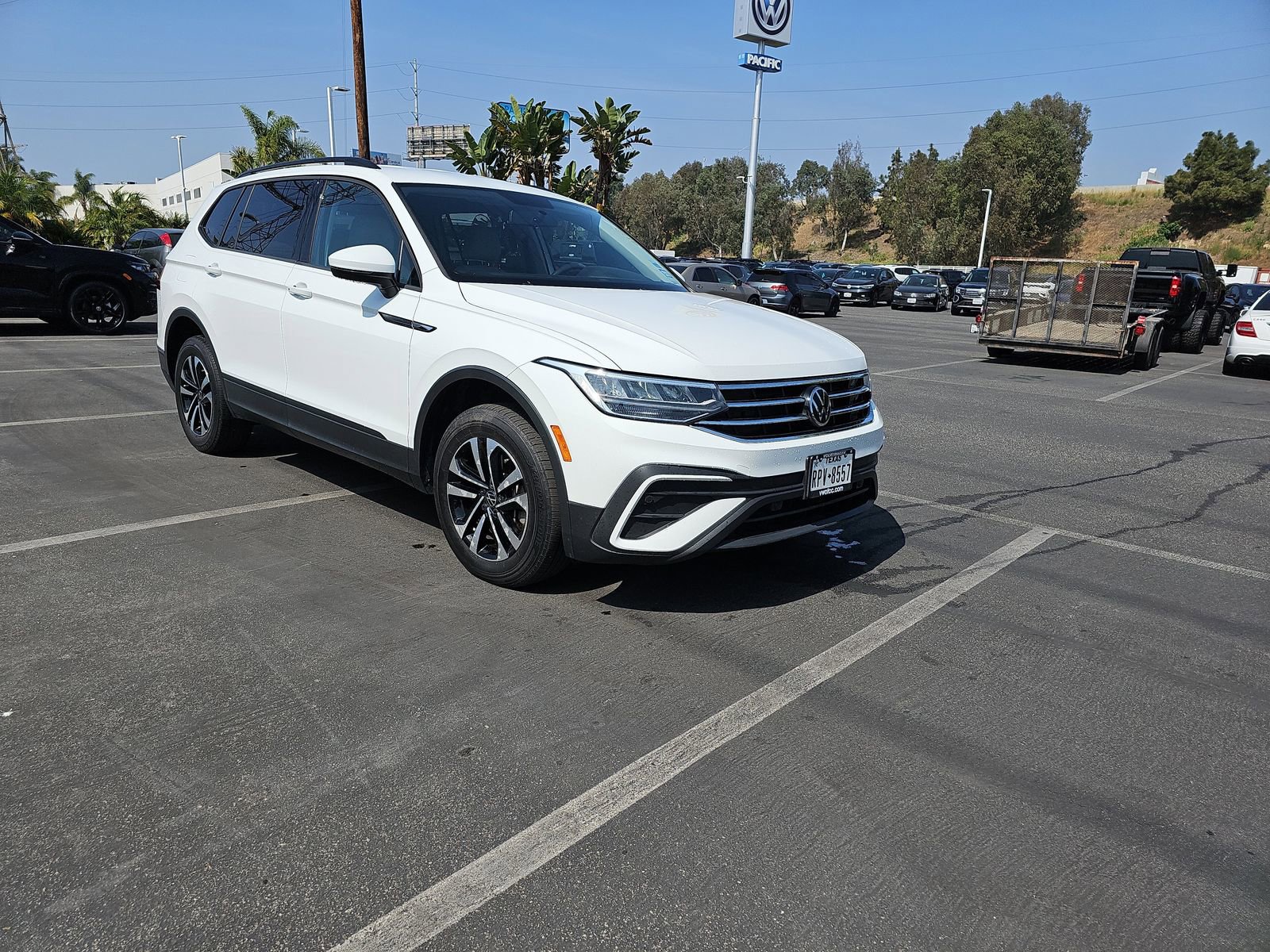 Used 2022 Volkswagen Tiguan S image 3