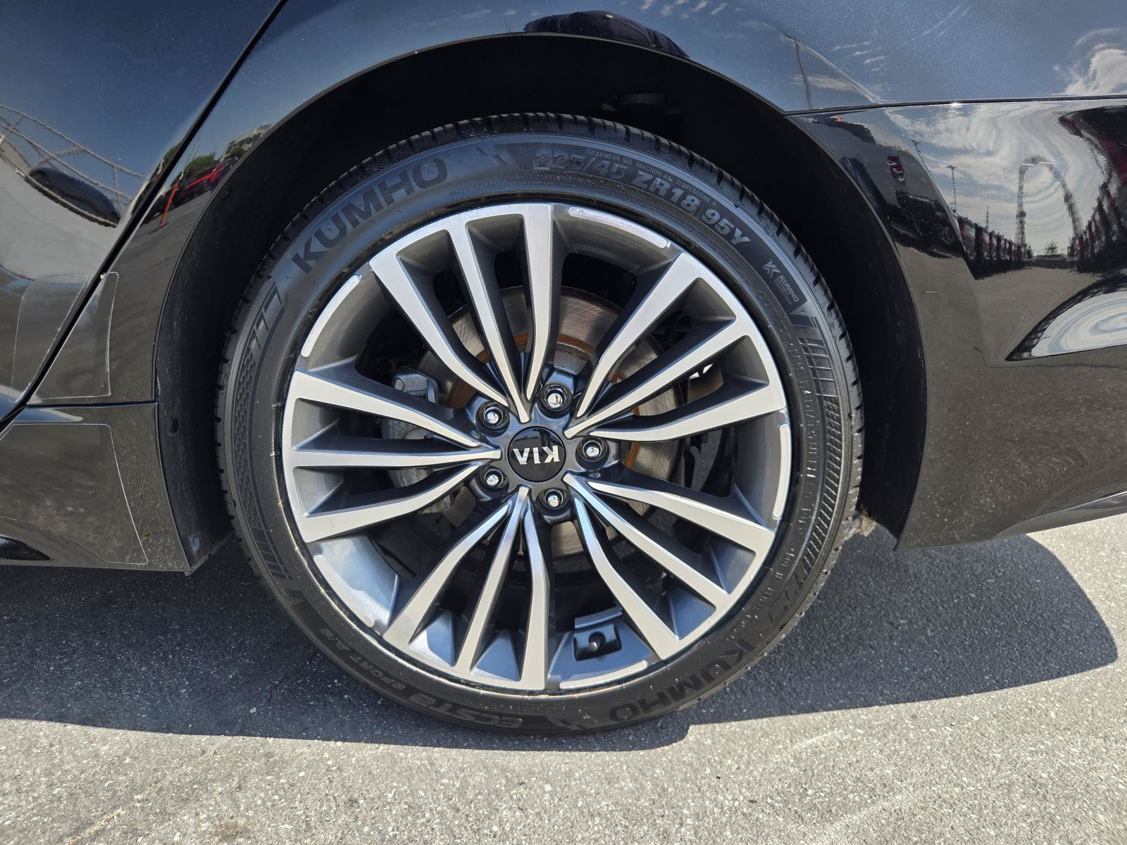 Used 2019 Kia Stinger RWD image 35