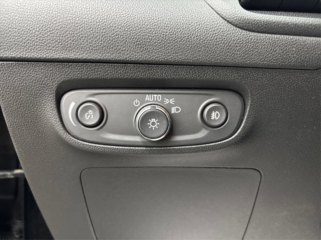 Used 2023 Buick Encore GX Essence w/ Advanced Technology Package AWD/4WD image 25