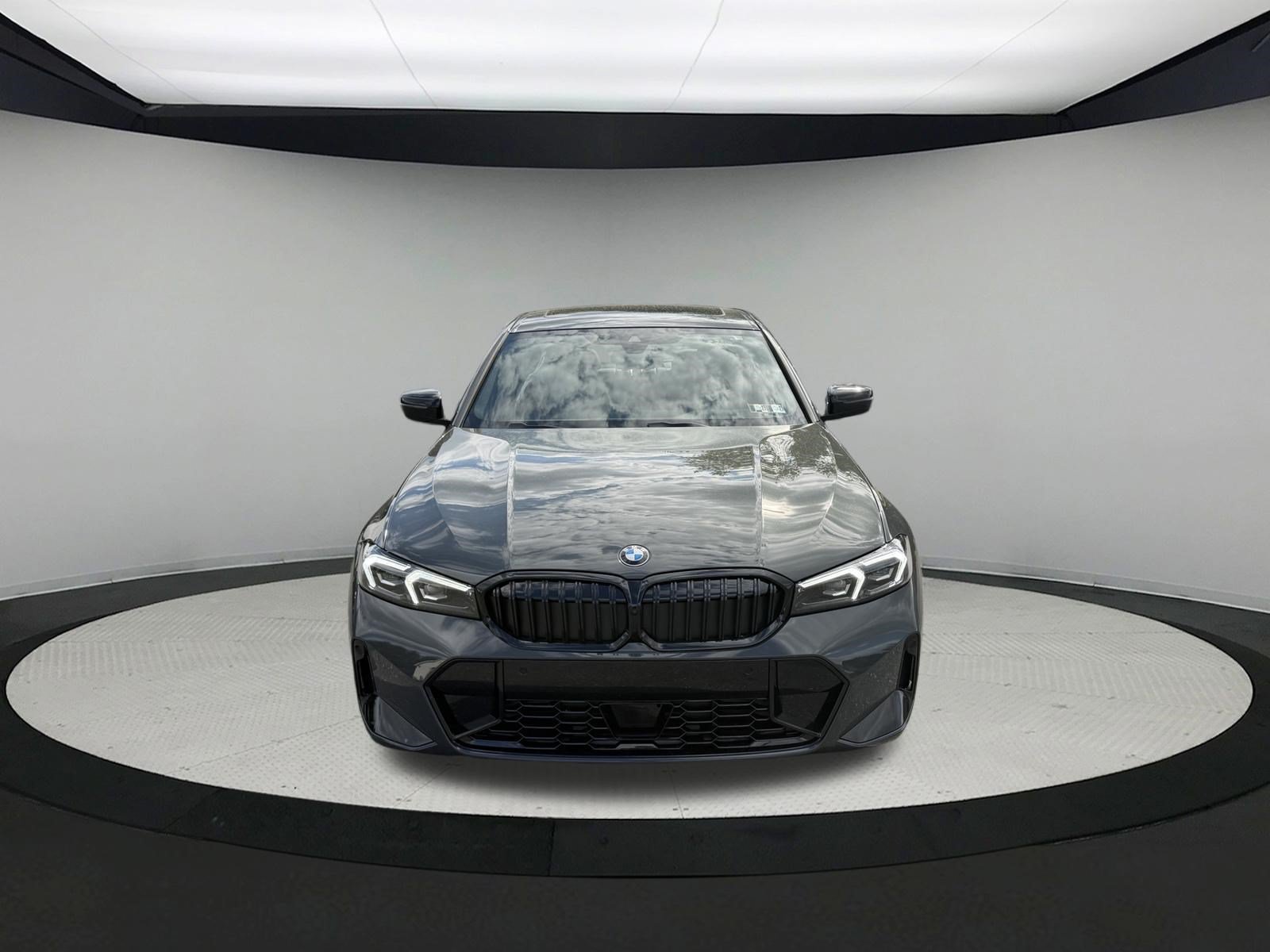 Used 2026 BMW 330i xDrive Sedan w/ M Sport Package AWD/4WD image 2