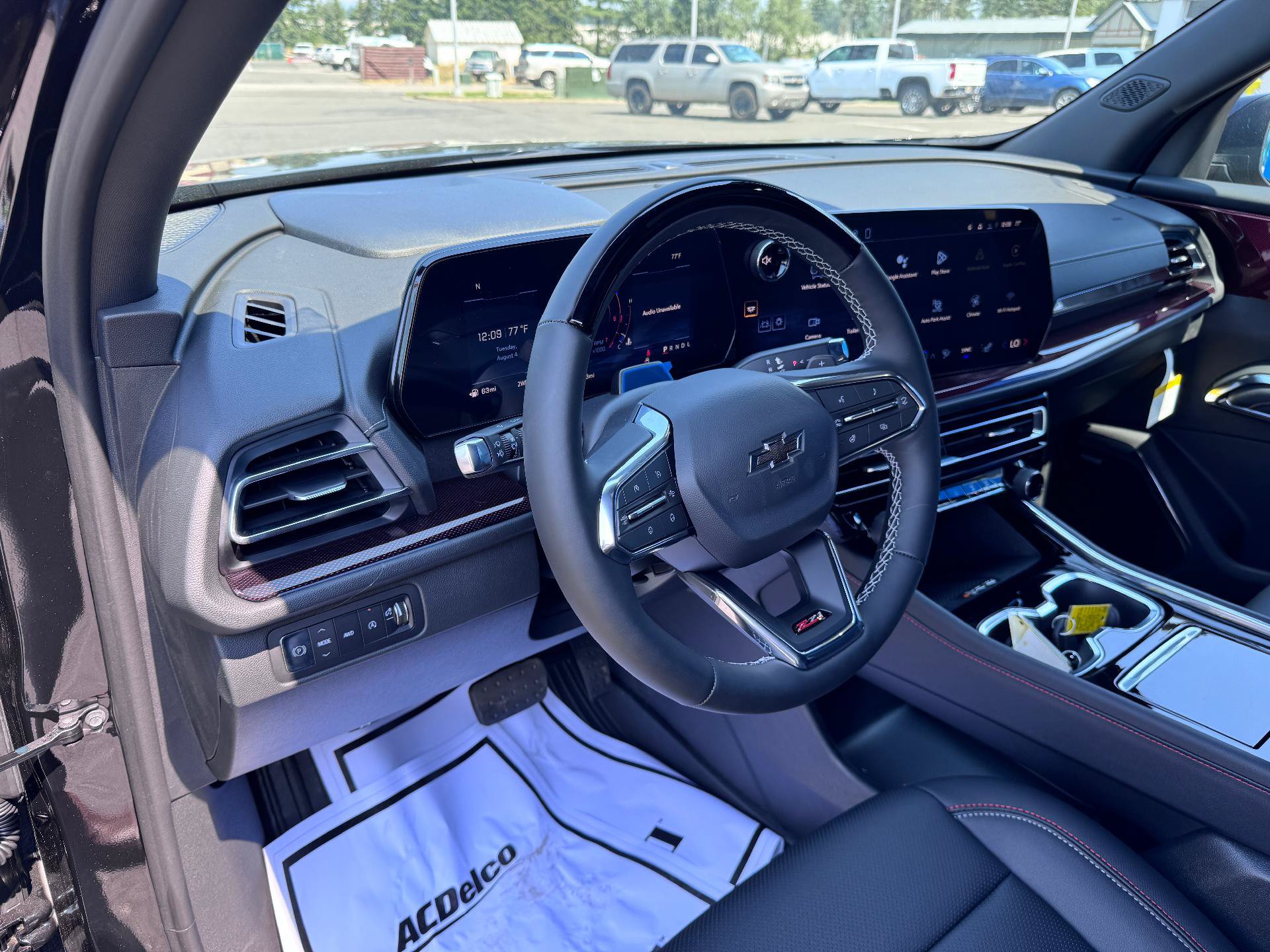 New 2026 Chevrolet Traverse Z71 w/ Enhanced Driving Package AWD/4WD image 9
